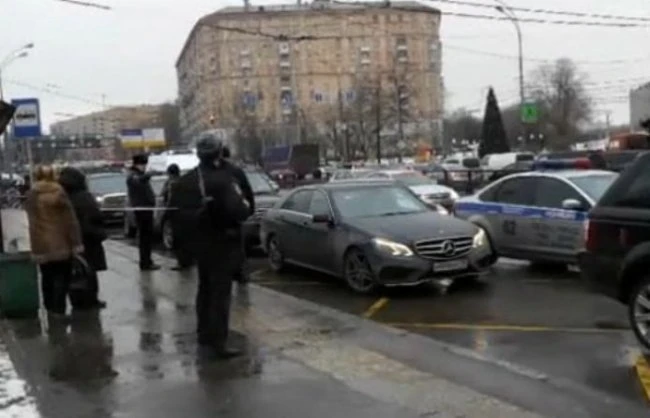 В Москве задержан свадебный кортеж с армянскими флагами