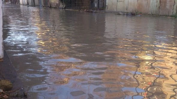 На линии водопровода в Баку произошла авария