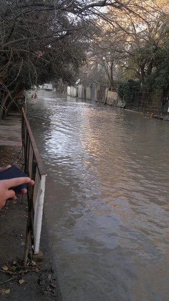На линии водопровода в Баку произошла авария