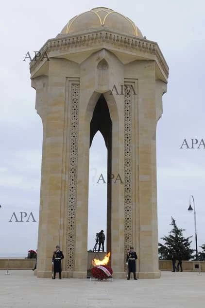 Азербайджанский народ отмечает день общенационального траура