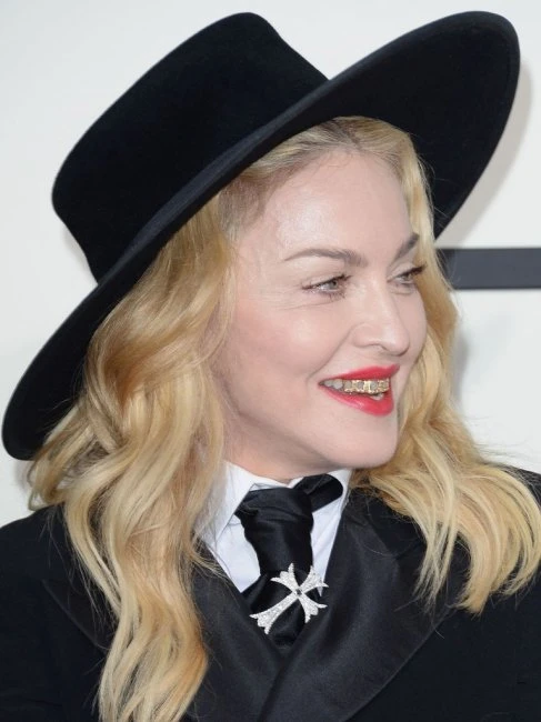Старушка Мадонна на Grammy Awards 2014