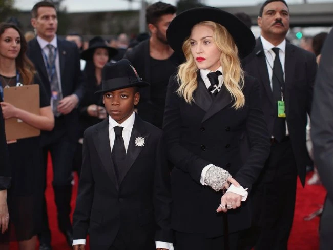 Старушка Мадонна на Grammy Awards 2014