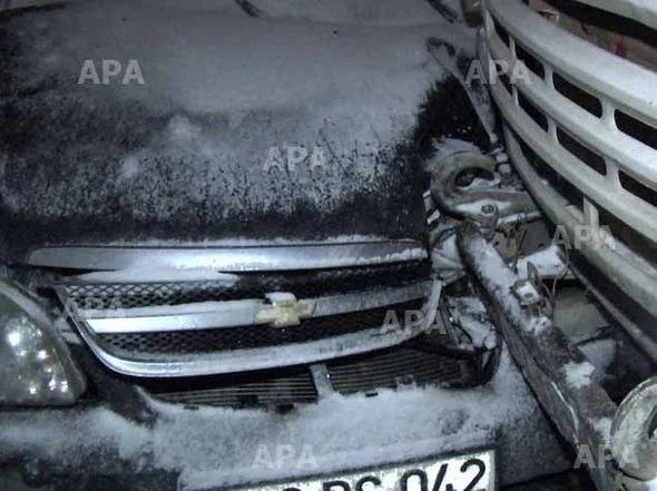 В Баку снег стал причиной ДТП