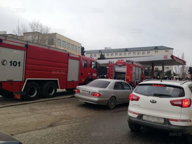 В Баку на автозаправке произошел взрыв, есть жертва