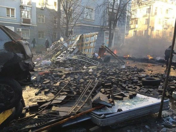 Число погибших во время столкновений в Украине уже достигло 27 человек