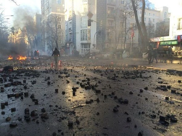 Число погибших во время столкновений в Украине уже достигло 27 человек