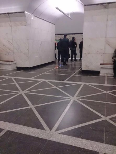 В бакинском метро полиция ждет участников акции 