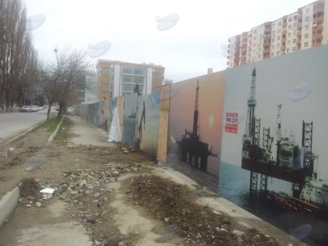В Баку строится новая автостоянка