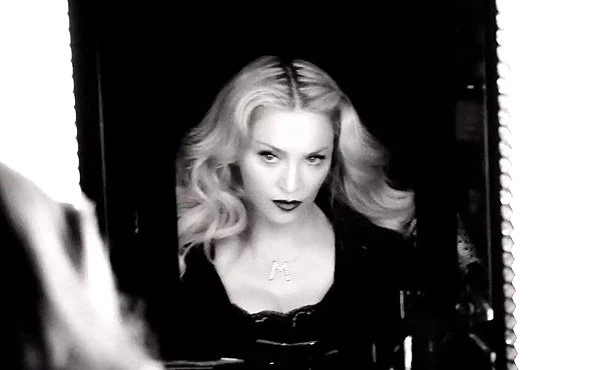 Мадонна в рекламе своей косметической линии MDNA (видео)