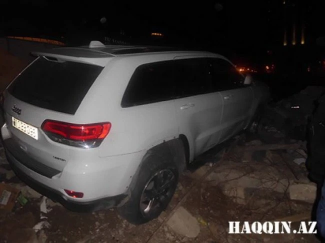 В Баку произошло тяжелое ДТП
