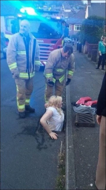 Как блондинка iphone доставала