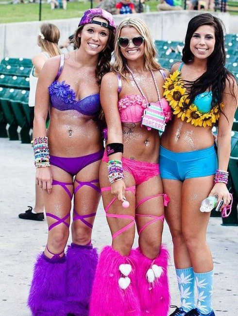 Девушки на Ultra Music Festival 2014