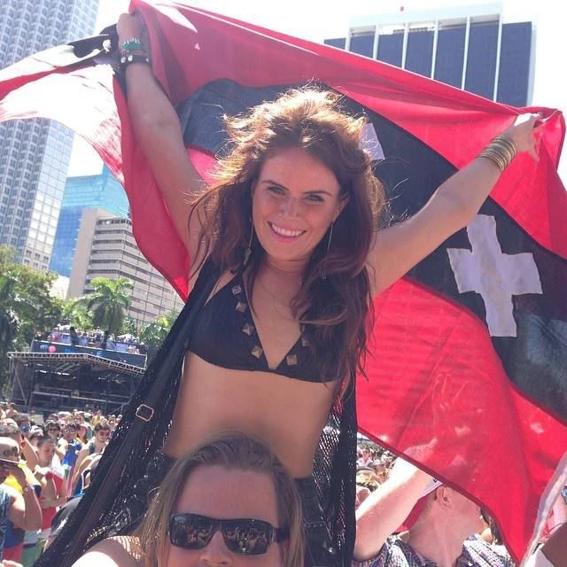 Девушки на Ultra Music Festival 2014