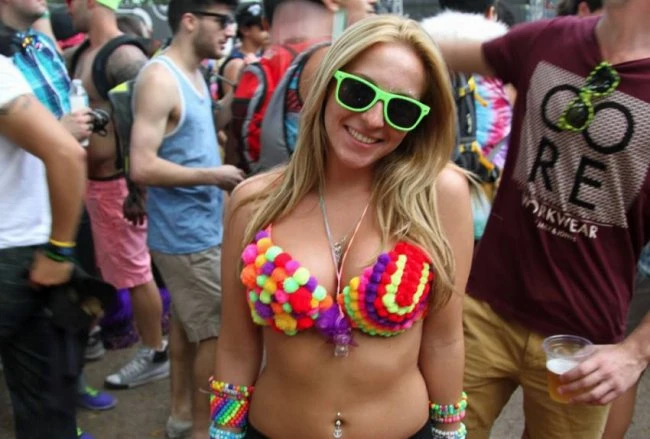 Девушки на Ultra Music Festival 2014