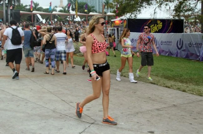 Девушки на Ultra Music Festival 2014