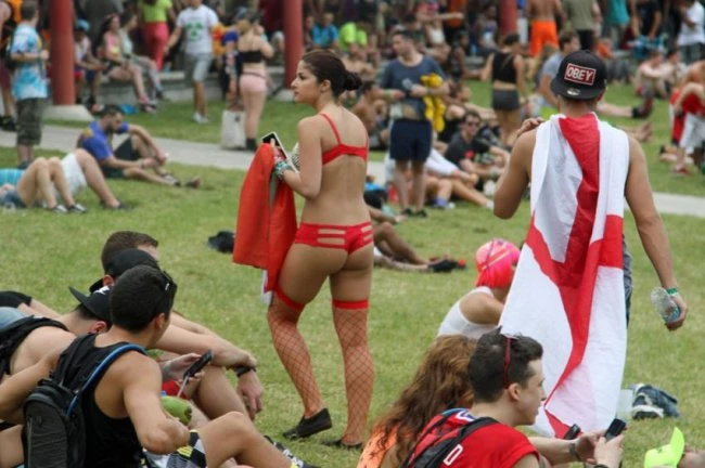 Девушки на Ultra Music Festival 2014