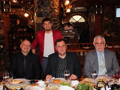 Азербайджанская певица Аян Бабакишиева отметила день рождения