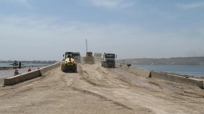В Баку будет построен мост через море