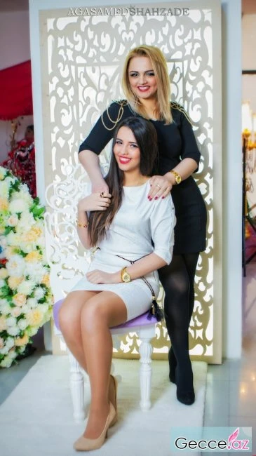 Фотосессия 18-летней азербайджанской модели и ее молодой мамы