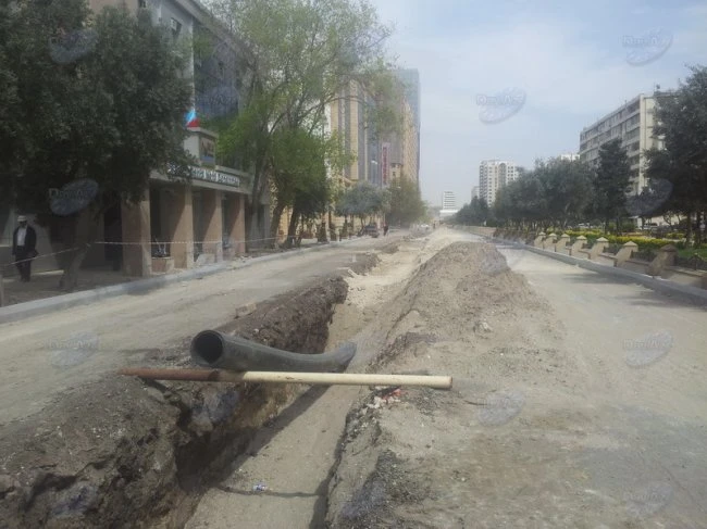 В Баку закрыта часть проспекта Ходжалы