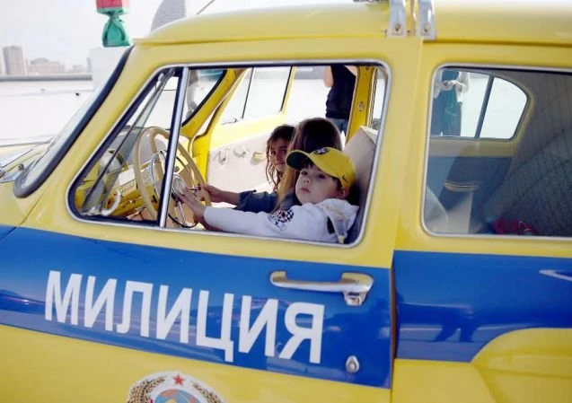 В Баку состоялся пробег классических автомобилей, посвященный дню рождения общенационального лидера Гейдара Алиева