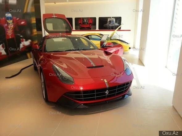 В Баку открылся первый в Азербайджане салон Ferrari