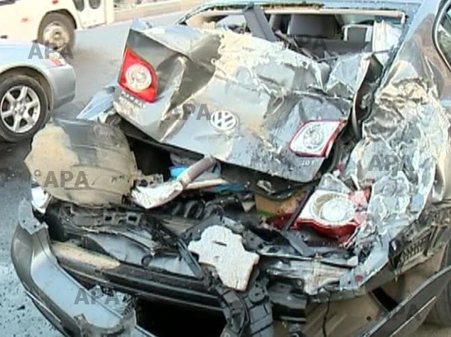 В Баку произошла цепная авария