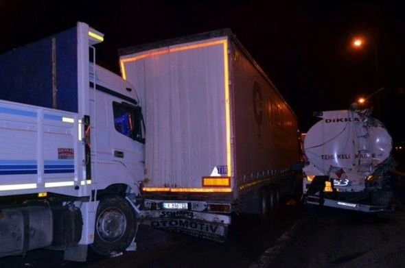 В Турции столкнулись 24 автомобиля
