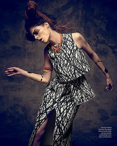 Коко Роша на страницах испанского Harper's Bazaar