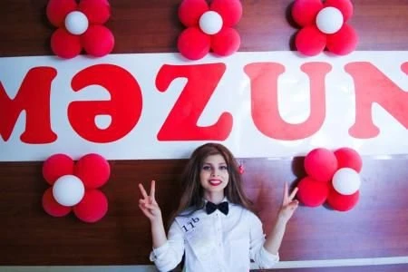 Финалистка «Miss Azerbaijan 2014»  отметила день «последнего звонка»
