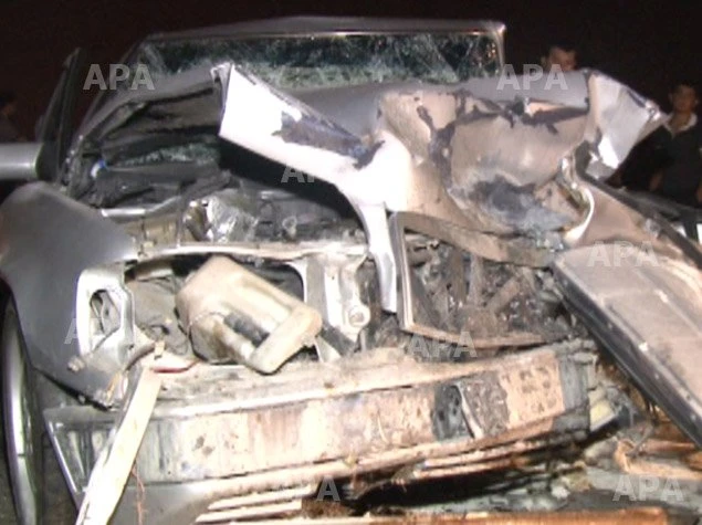 В Баку в страшной аварии погибли 3 человека