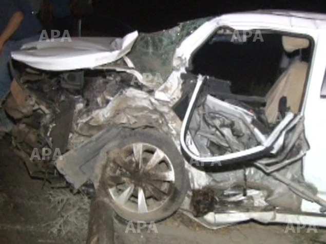 В Баку в страшной аварии погибли 3 человека