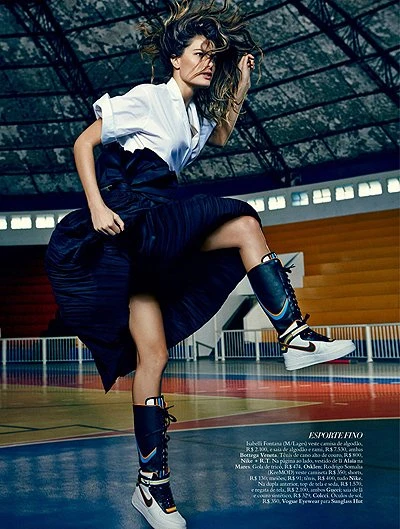 Изабели Фонтана на страницах Harper's Bazaar Brazil