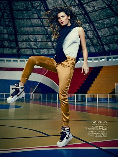 Изабели Фонтана на страницах Harper's Bazaar Brazil