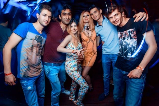 Фоторепортаж с открытия летнего сезона в EQUINOX BEACH CLUB - Jumeirah
