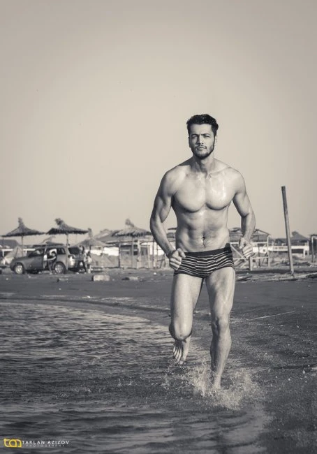 Пляжная фотосессия победителя конкурса «Best Model of Azerbaijan» Азера Атакишиева