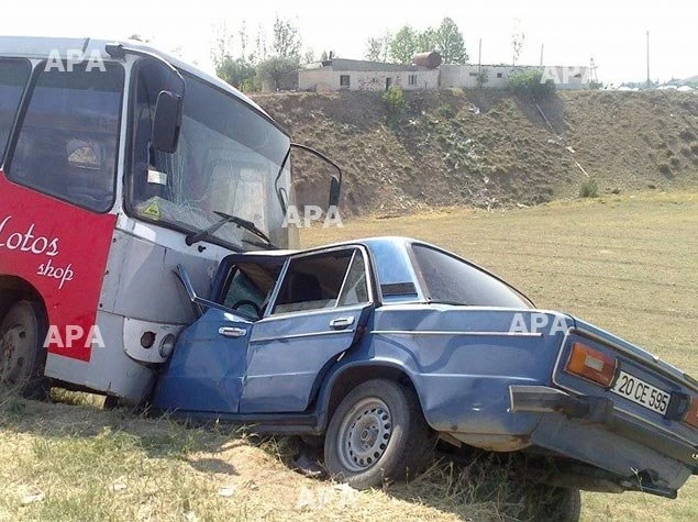В Гяндже произошло тяжелое ДТП с участием автобуса, двое погибших