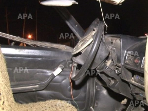 В Баку «Жигули» врезались в «Волгу»