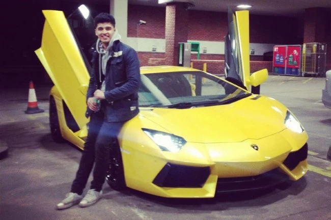 19-летнему миллионеру сожгли суперкары на сумму в £500 тыс (видео)