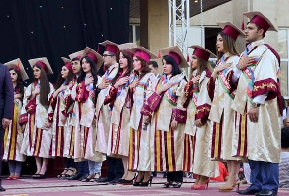 В БГУ состоялся выпускной
