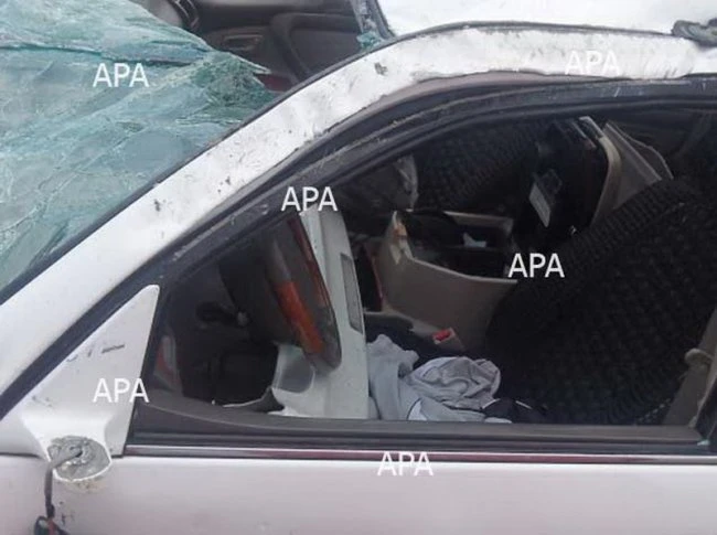 На трассе Баку-Газах перевернулся автомобиль, трое погибших