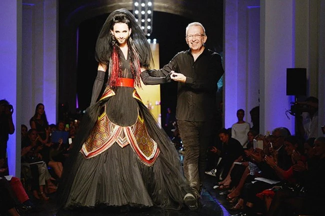 Кончита Вурст стала звездой показа Jean Paul Gaultier