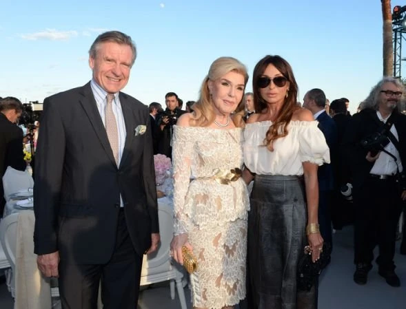 Мехрибан Алиева с дочерьми в  Каннах