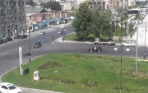 На ряде улиц Баку будет ограничено движение транспорта