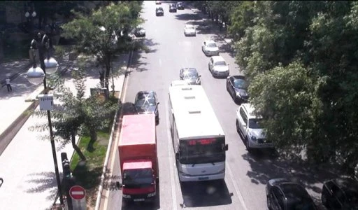 На ряде улиц Баку будет ограничено движение транспорта