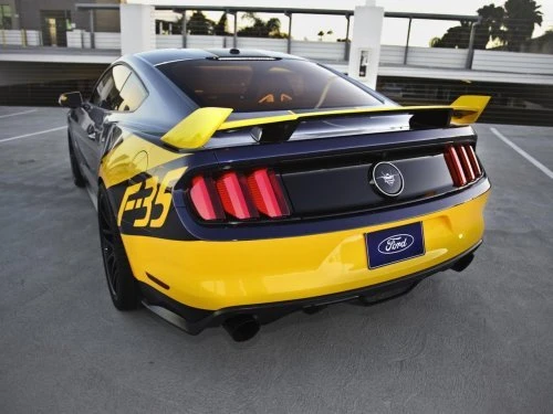 Ford построил «авиационный» Mustang