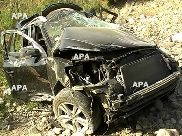 В Азербайджане автомобиль сорвался в ущелье, есть жертва