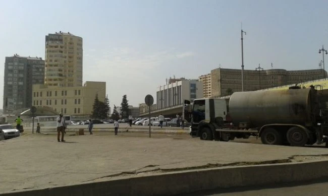 Закрыта еще одна дорога на северном выезде из Баку