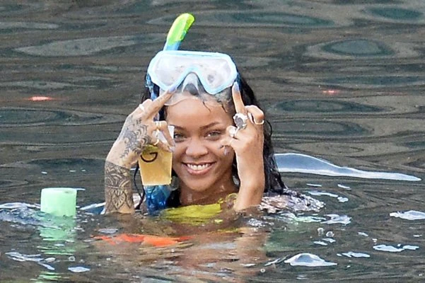 Рианна отдыхает в Италии
