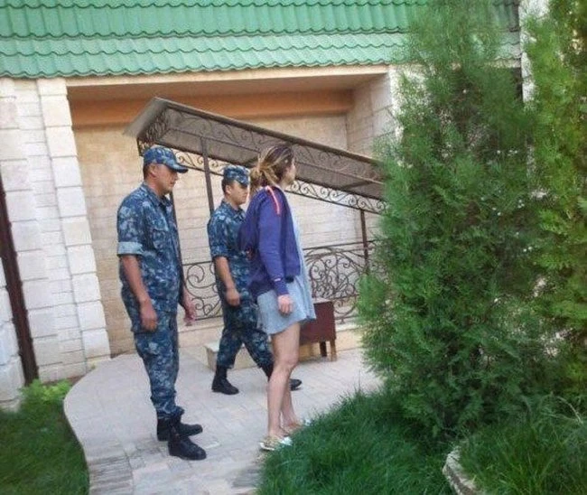 В сеть попали снимки домашнего ареста дочери президента Узбекистана